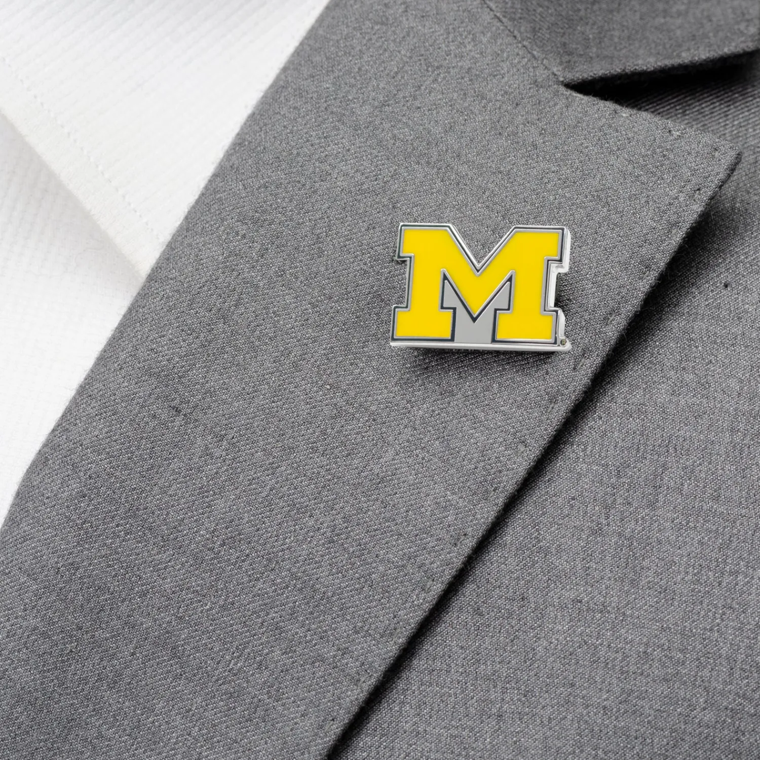 Best Sale University of Michigan Wolverines Lapel Pin Lapel Pins